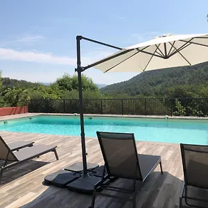 https://les-mazets-de-la-cascade.fr-provencehotel.com