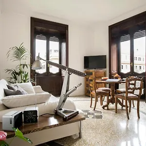 Flat Six , Rome Italy
